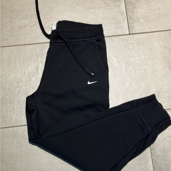 NIKE SWEATS - Picture 3 of 4